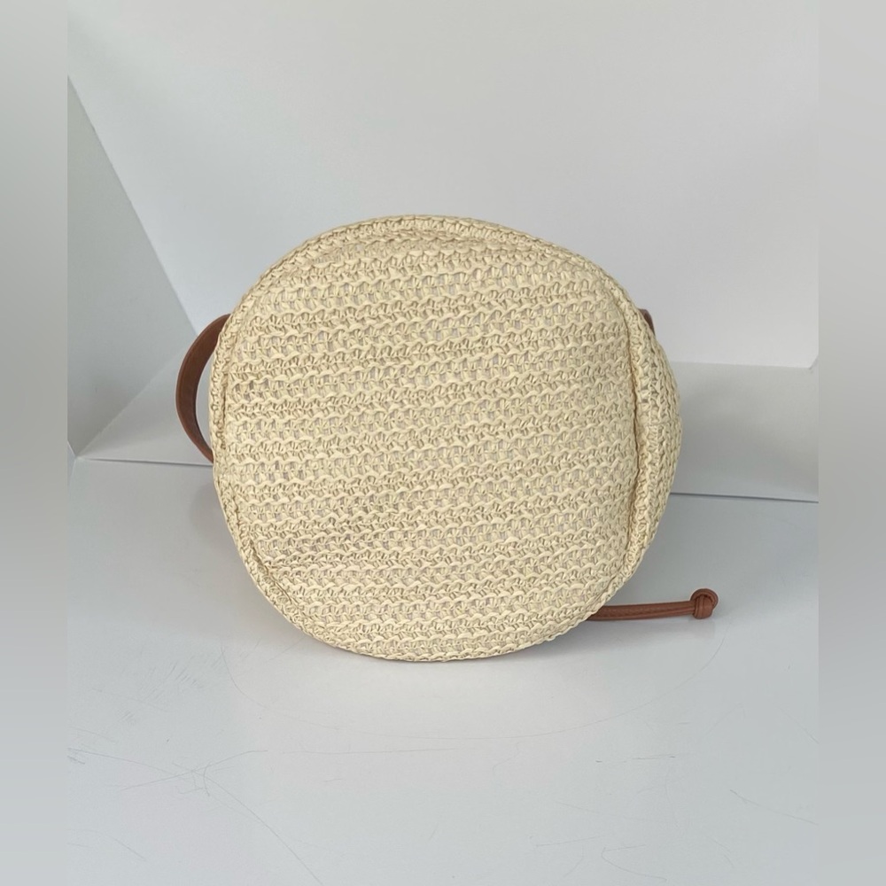Montce Ali Woven Bucket Bag, Crossbody Bag, Sac Bag, Shoulder Bag 🎉HP🎉 - Picture 5 of 14